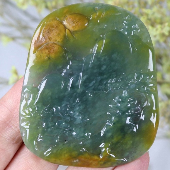 Certified green yellow 100% Natural A Jade jadeite landscape Pendant - Picture 5 of 12